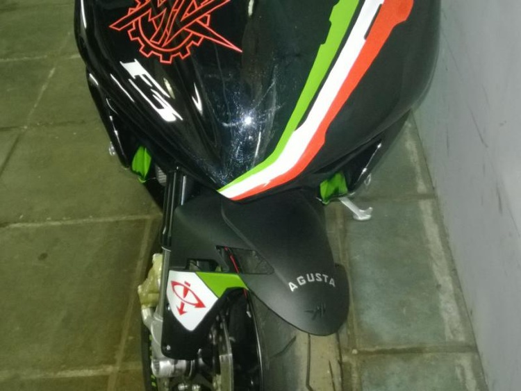 Графика и наклейки на мотоцикл MV Augusta F3