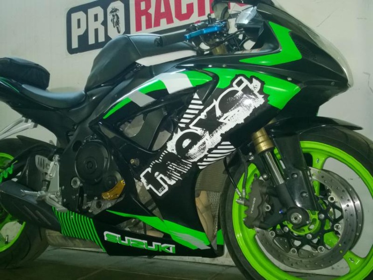 Графика на мотоцикл Suzuki GSX-R