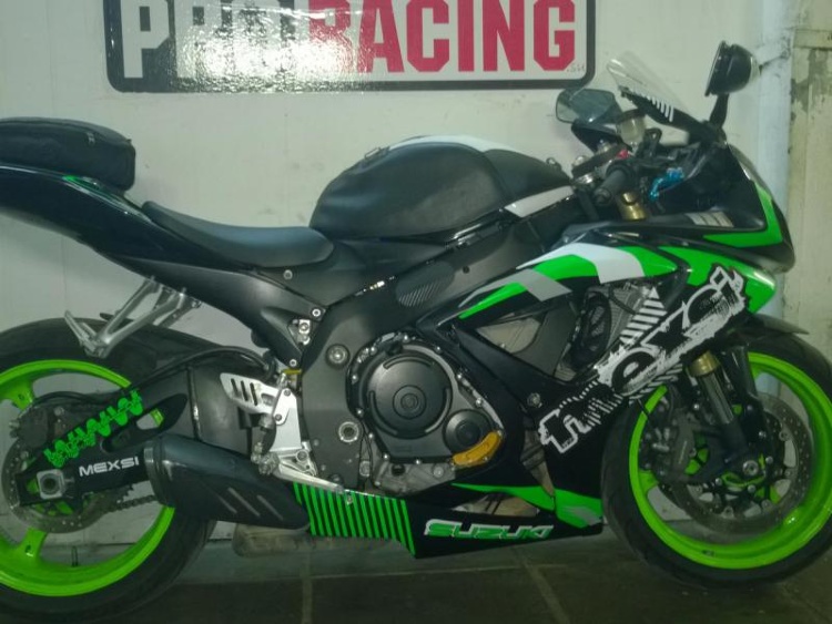 Графика на мотоцикл Suzuki GSX-R