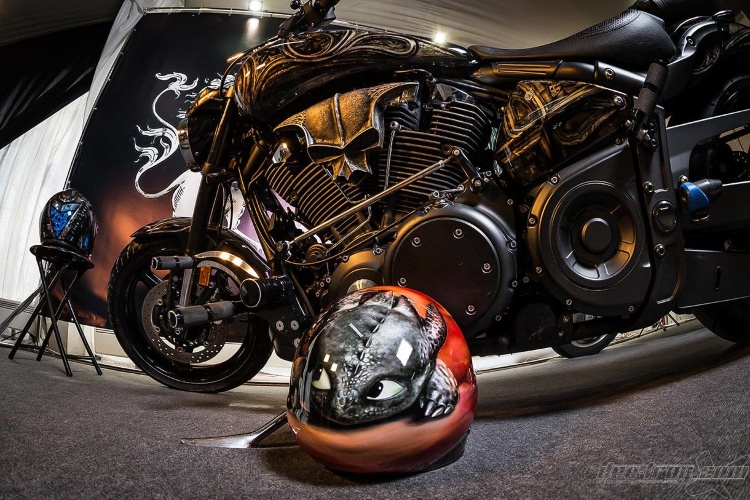 Аэрография и покраска мотоцикла Yamaha Warrior