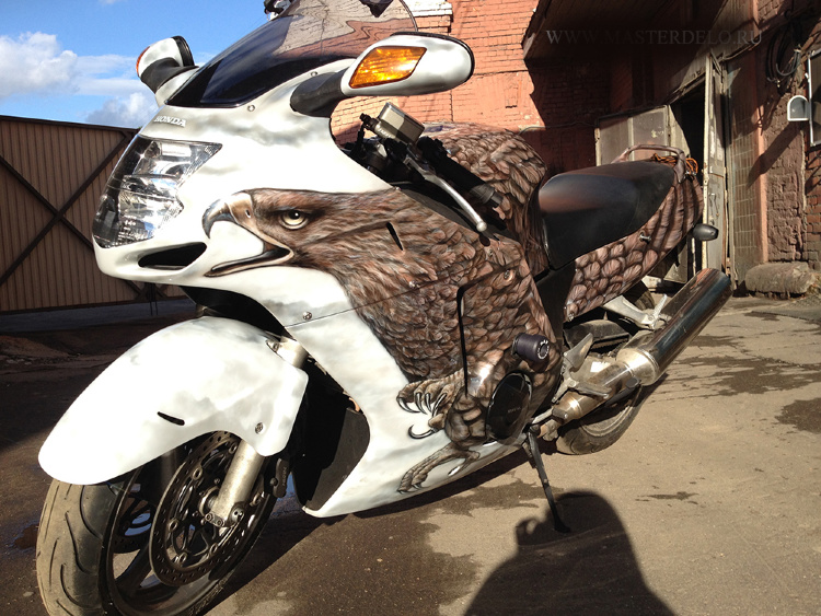 Аэрография и покраска мотоцикла Honda CBR1100XX BlackBird