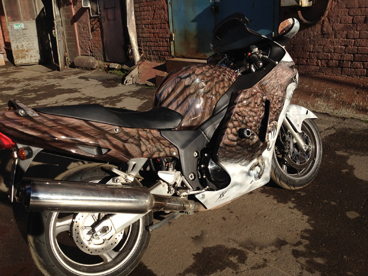 Аэрография и покраска мотоцикла Honda CBR1100XX BlackBird