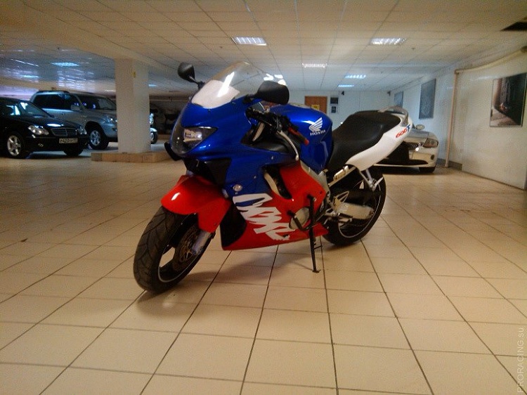 Покраска Honda CBR 600 F4