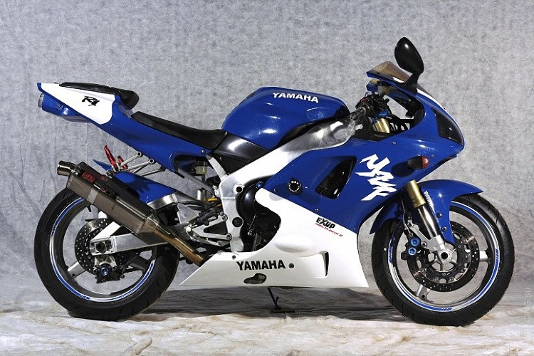 Покраска Yamaha YZF-R1