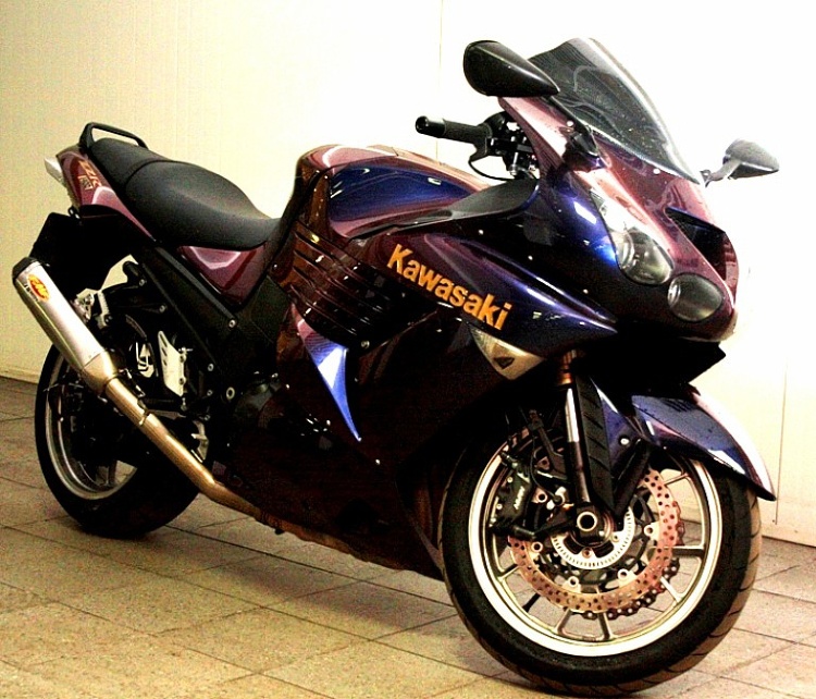 Покраска Kawasaki ZZR 1400