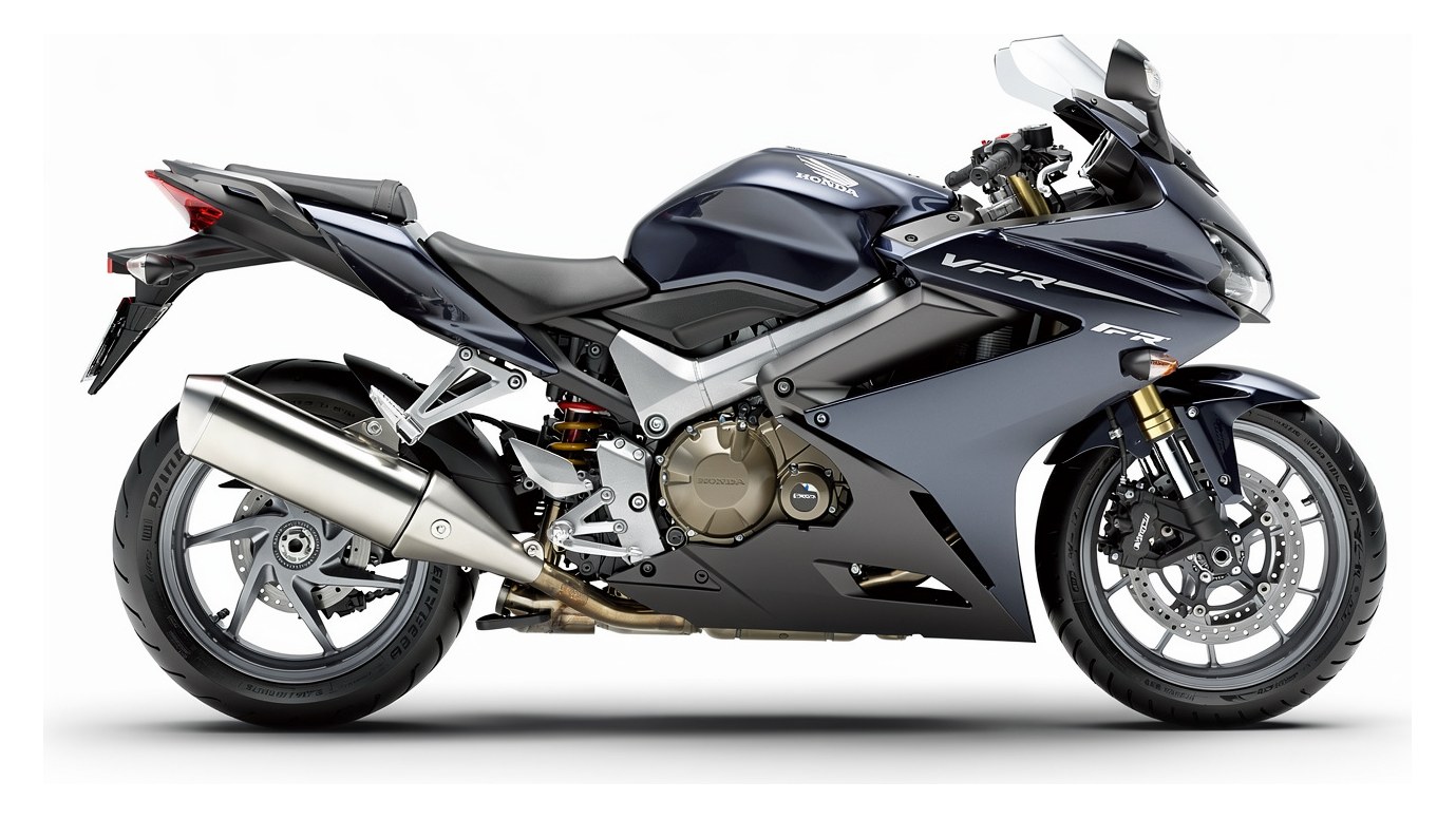 Honda VFR800F — три четверти, крупно, чистый фон